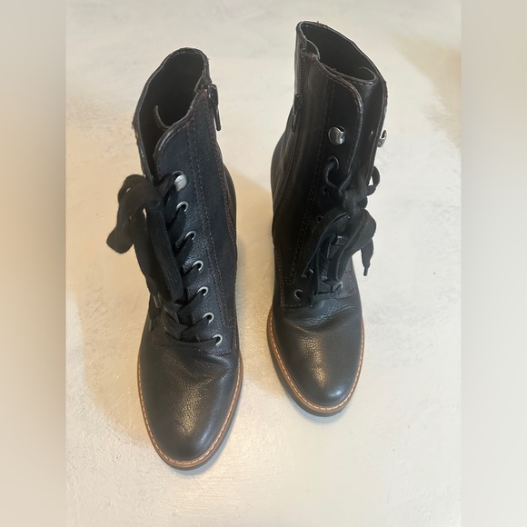 Naturalizer Callie Black Leather Lace-Up Boots - Picture 2 of 6